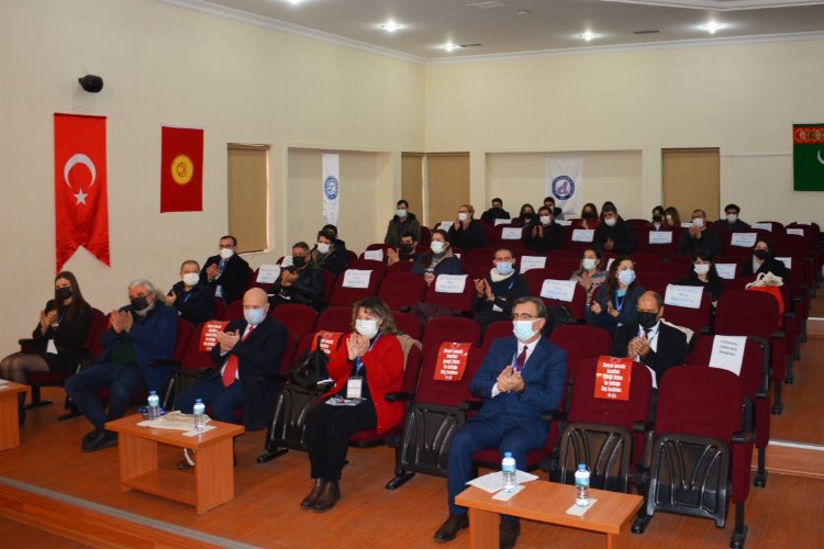 EÜ’de 1. Bilim Şenliği ‘Lisansüstü Tez Buluşmaları yapıldı