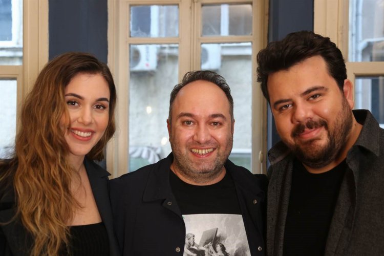 Berfu Yenenler: “İlk mesajı ben attım”
