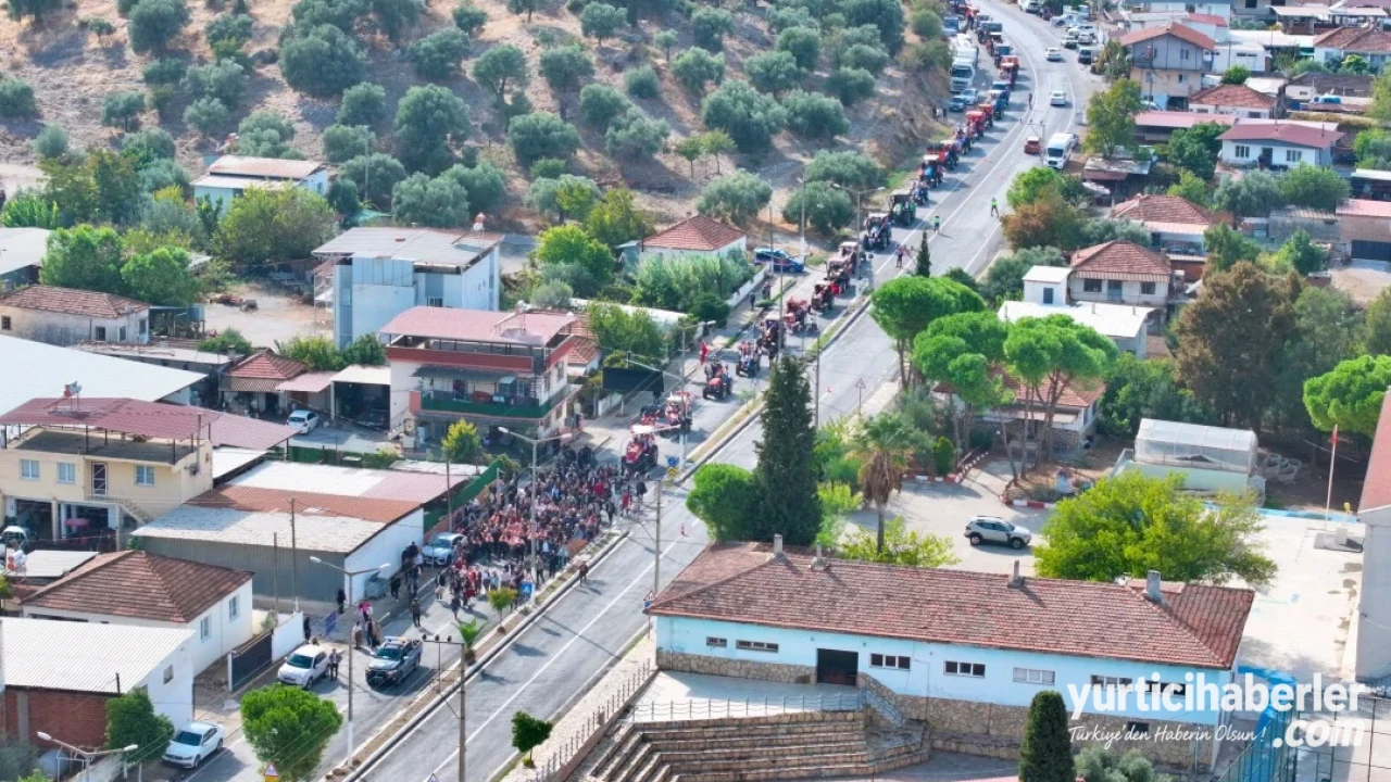 Didim Tarım Şenliği Akyeniköy'de Kadın Çiftçilerin Traktör Kortejiyle Başladı - Detay Görsel 4