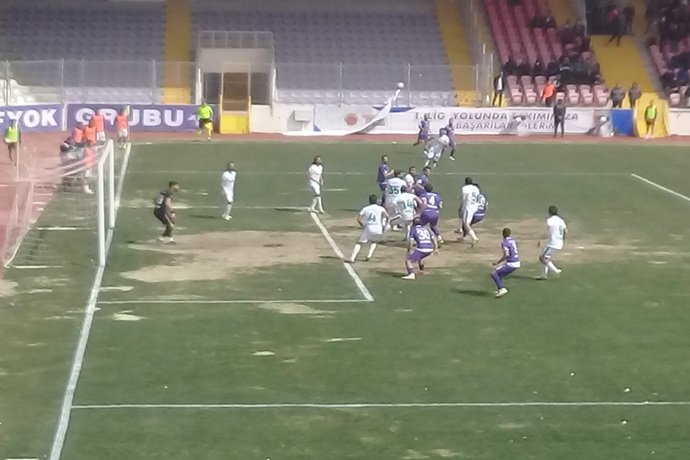 AFJET AFYON SERİKSPORU PLAY-OFF İÇİN YENDİ
