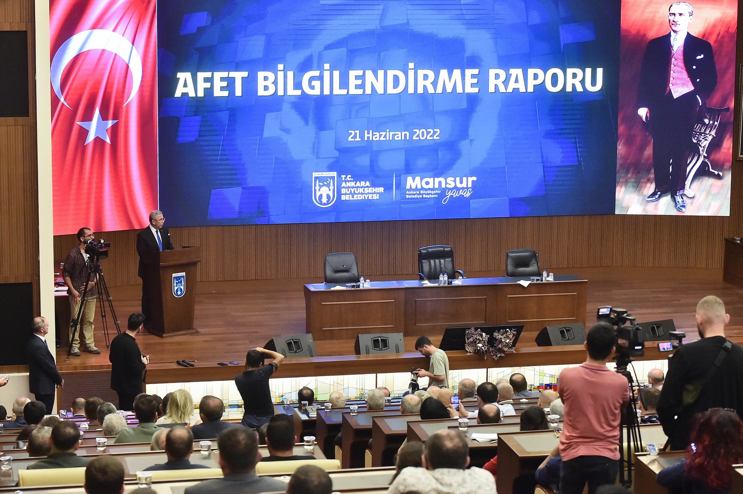 MANSUR YAVAŞ AFET RAPORUNU AÇIKLADI: “25 YILIN İHMALİ VAR AMA BİZ ÇÖZÜM ÜRETECEĞİZ”