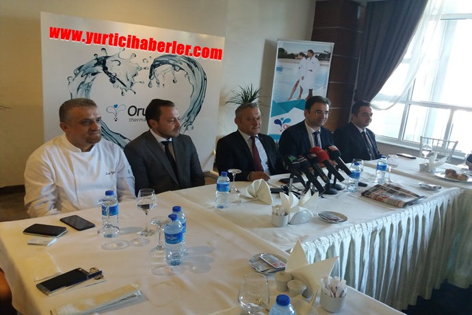 YENİ MÜDÜR BASIN MENSUPLARI İLE TANIŞTI.