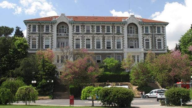Eğitim Sen "Boğaziçi Üniversitesi İş Yeri Temsilcimize Açılan Skandal Soruşturma Derhal Geri Çekilmeli"