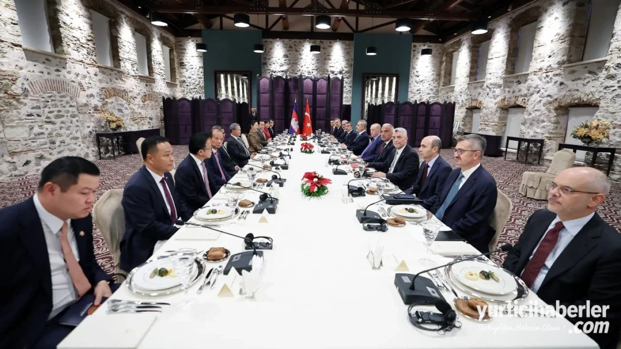 Bugün Kamboçya Başbakanı, değerli dostum Hun Manet ve kıymetli heyetini İstanbul’da ağırlamaktan memnuniyet duydum.... - Görsel 2