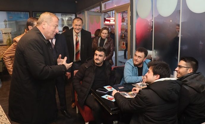 HAKAN ŞEREF OLGUN, GENÇLERİMİZ GELECEK KORKUSU YAŞAMAYACAK