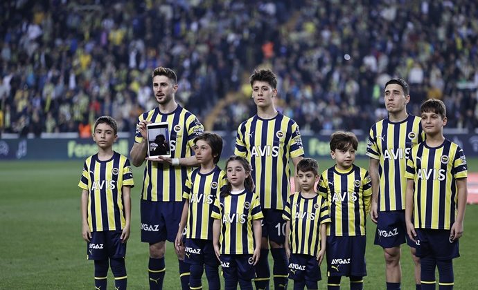 FENERBAHÇE-İSTANBULSPOR İLE ŞOK’TA