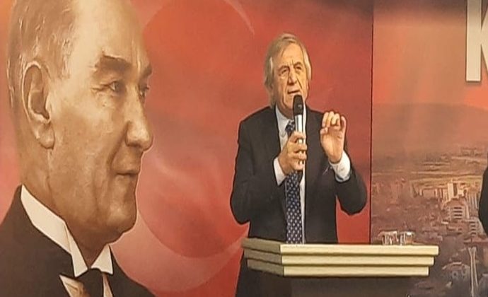 MÜJDAT KAYAYERLİ ULUSLARARASI RESİM SERGİSİ AÇTI