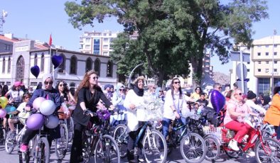 SÜSLÜ KADINLAR BİSİKLET TURU 17 EYLÜL’DE AFYON’DA…..
