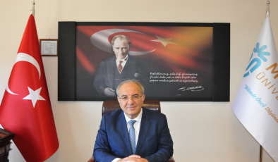 MUNZUR ÜNİVERSİTESİ REKTÖRÜ PROF. DR. KENAN PEKER ÇALIŞTAYA DAMGA VURDU.