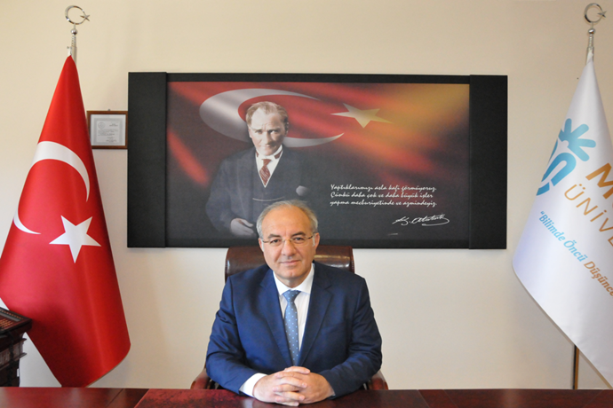 MUNZUR ÜNİVERSİTESİ REKTÖRÜ PROF. DR. KENAN PEKER ÇALIŞTAYA DAMGA VURDU.