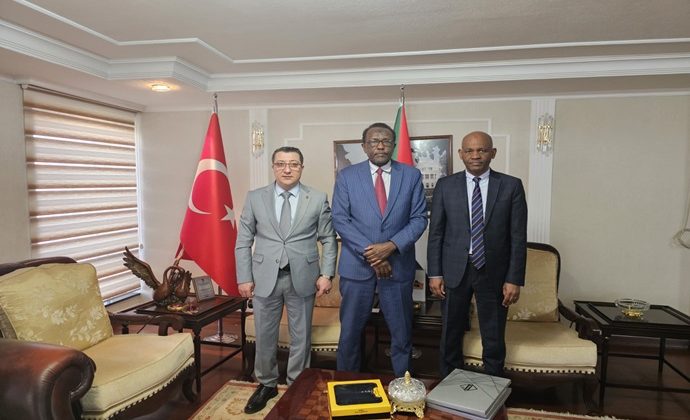 OSMAN GENÇ, SUDAN BÜYÜKELÇİSİ İLE ÖNEMLİ BİR GÖRÜŞME GERÇEKLEŞTİRDİ