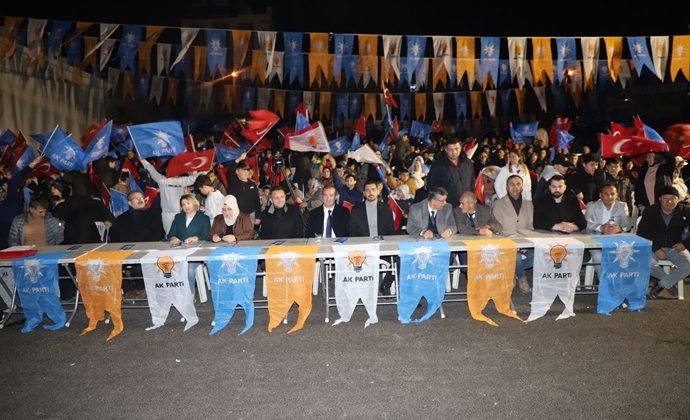 AK PARTİ ADAYI ‘KAMYON GARAJI PROJESİNİ’ANLATTI