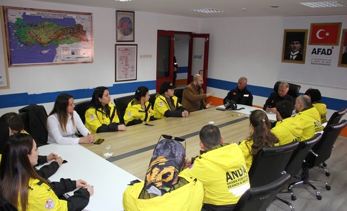 AFET GERÇEĞİNİN AFYON BOYUTU KONUŞULDU?