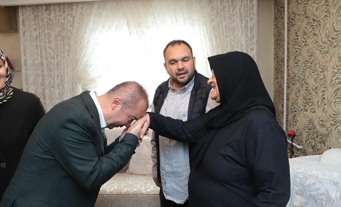 HÜSEYİN CEYLAN ULUÇAY ”KADIN EMEK PAZARI” EV EKONOMİSİNE KATKI SAĞLAYACAK