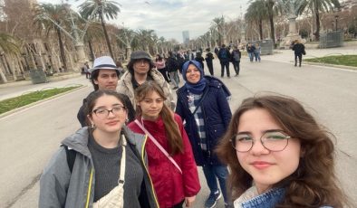 AFYON LİSESİ BARSELONA’YA GİTTİ
