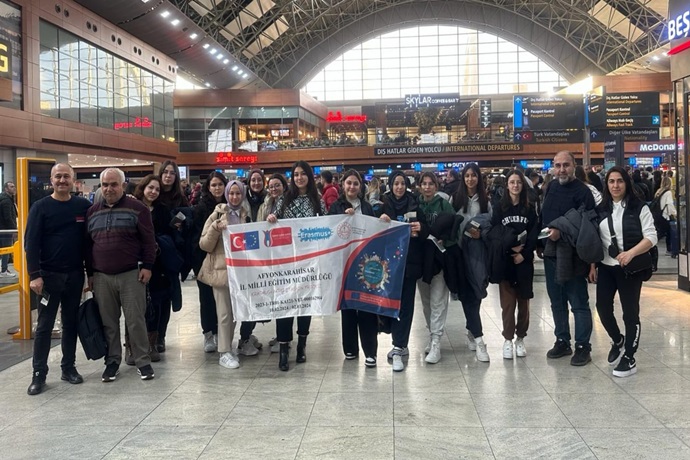 ÖĞRENCİLER EĞİTİM İÇİ HOLLANDA’YA GİTTİLER …