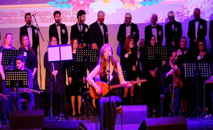 AFYONDAKİ BAHAR KONSERİ BÜYÜLEDİ