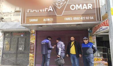 MÜLTECİNİN AÇTIĞI KUYUMCU DÜKKANINI BELEDİYE KAPATTI