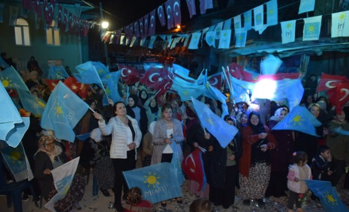 İYİ PARTİ’DEN YAYALABAĞI’NDA MİTİNG GİBİ AÇILIŞ
