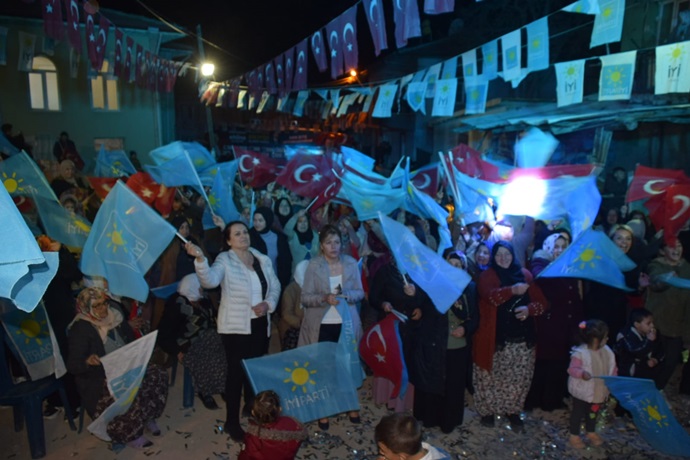 İYİ PARTİ’DEN YAYALABAĞI’NDA MİTİNG GİBİ AÇILIŞ