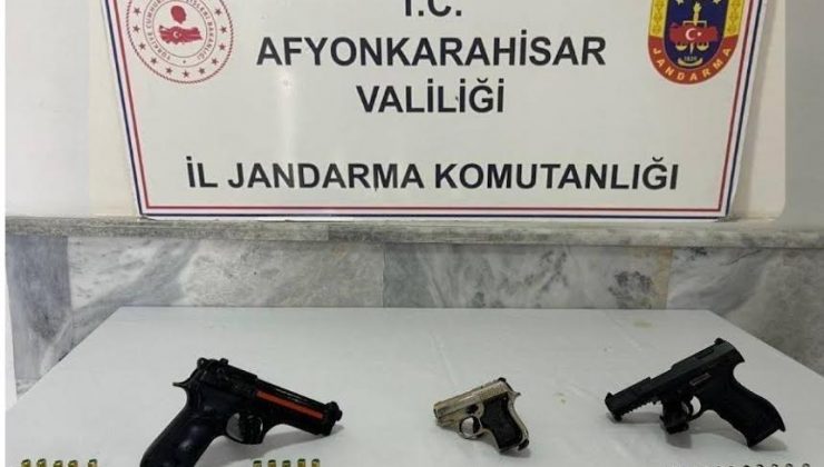 AFYON’DA RUHSATSIZ SİLAHLI ŞAHIS YAKALANDI