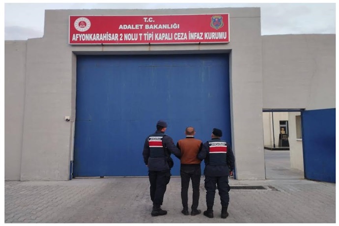 ARANAN SUÇLU AFYON’DA YAKALANDI, HAPSİ BOYLADI