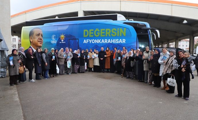 AK PARTİ ULUÇAY, KADINLARLA BÜYÜK AFYON YOLUNDA