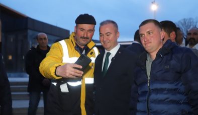 AK PARTİ MAAŞ KONUSUNU BİZ ÇÖZECEĞİZ