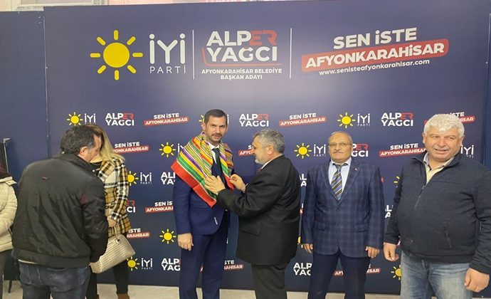 İYİ PARTİ ADAYI ALPER YAĞCI OTAĞ SÖZÜ VERDİ