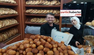 AFYONDA KARADENİZ USULÜ RAMAZAN PİDESİ YAPIYORLAR.