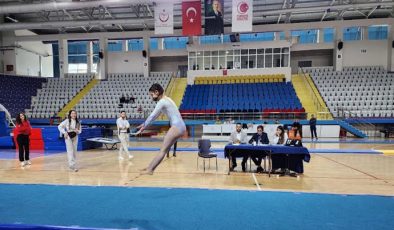 İLGİNÇ, AFYON’DA ARTİSTİK JİMNASTİK İL ŞAMPİYONLUĞU DÜZENLENDİ .