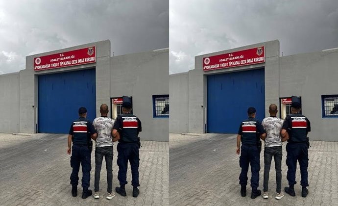 JANDARMA UYUŞTURUCU SUÇLUSUNU YAKALADI