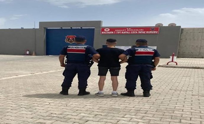 JANDARMA YAĞMA SUÇU OLAN ŞAHSI YAKALADI