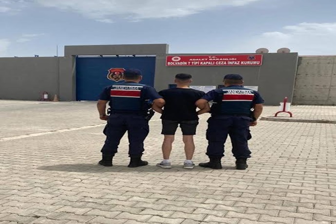 JANDARMA YAĞMA SUÇU OLAN ŞAHSI YAKALADI