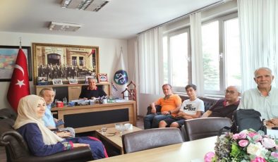 MERKEZ PARTİ AKIL KADROSU MECLİSTE YOK