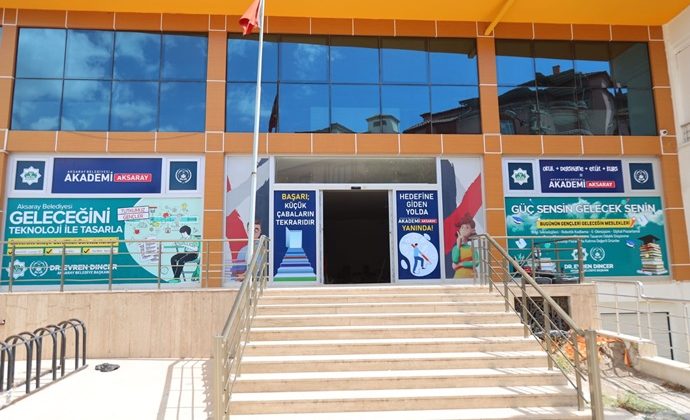GENÇLER HEDEFLERİNİ AKADEMİ AKSARAY’DA BELİRLEYECEK