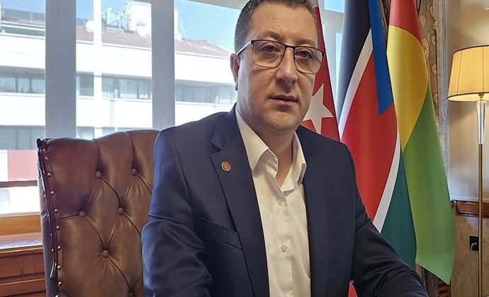 OSMAN GENÇ ZAFER BAYRAMI MESAJI YAYIMLADI