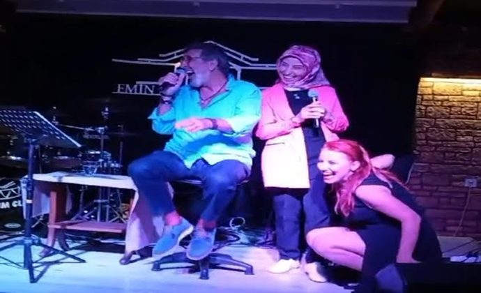 CEM ÖZER VE KIVILCIM KALAY GÜLDÜRDÜ