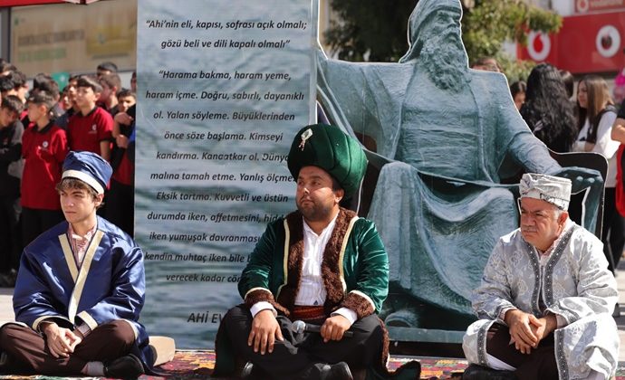 AKSARAY’DA AHİLİK HAFTASI KUTLANDI