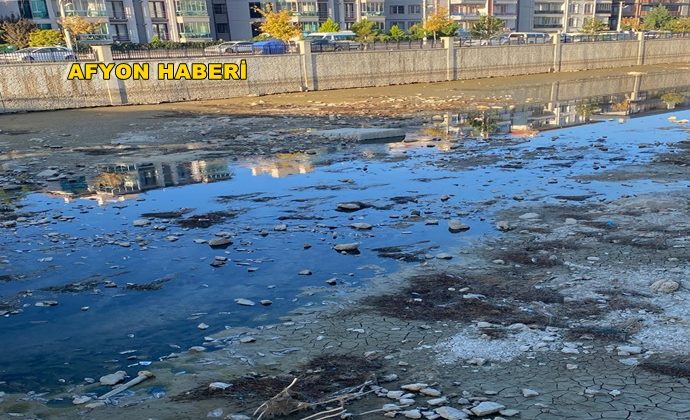 AFYON AKARÇAY YİNE OLDU KOKARÇAY