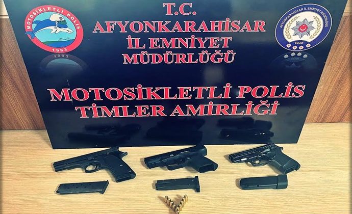 AFYON EMNİYETİ SİLAH VE UYUŞTURUCU YAKALADI