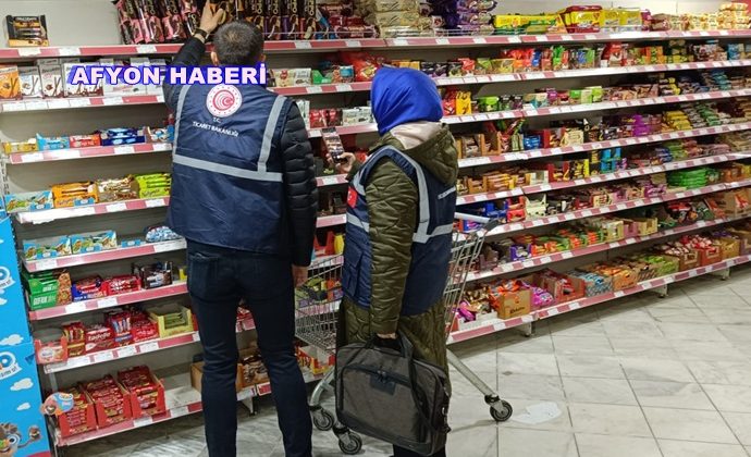 AFYON’DA HAKSIZ FİYAT ETİKETİ DENETİMLERİ YAPILDI