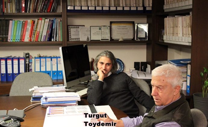 POLİS MEMURU TRAFİKTE MİMARI ÖLDÜRDÜ.