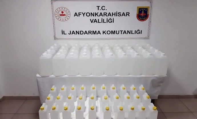 AFYON’DA KAÇAK ETİL ALKOL ELE GEÇİRİLDİ.