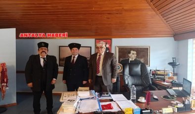 KUVVACILAR RUHU DERNEĞİ KALPAK HEDİYE ETTİ