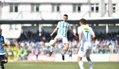 BURSASPOR 22. MAÇTA İLK DEFA YENİLDİ.