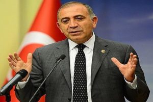 GÜRSEL TEKİN YENİ BİR PARTİ KURUYOR.