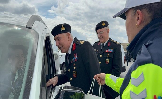 TUĞGENERAL AFYON’DA TRAFİK DENETİMİNE ÇIKTI.