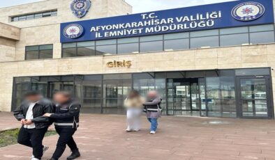 KENDİNİ KAMU GÖREVLİSİ DİYE TANITAN DOLANDIRICI HAPİSTE…