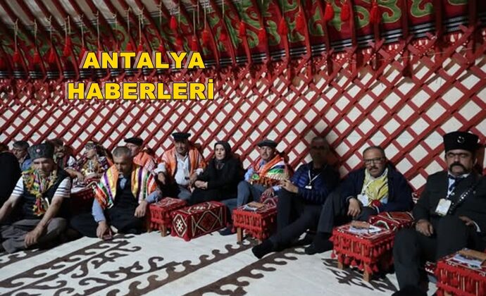 KUVVACILAR RUHUNU YAŞATMA DERNEĞİNE PLAKET VERİLDİ